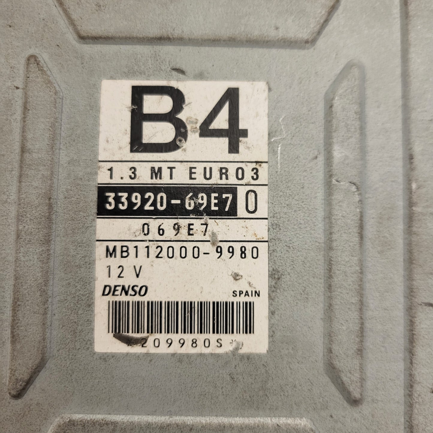 SUZUKI SWIFT 1.3 ECU / 33920-69E7 / MB112000-9980 / DENSO