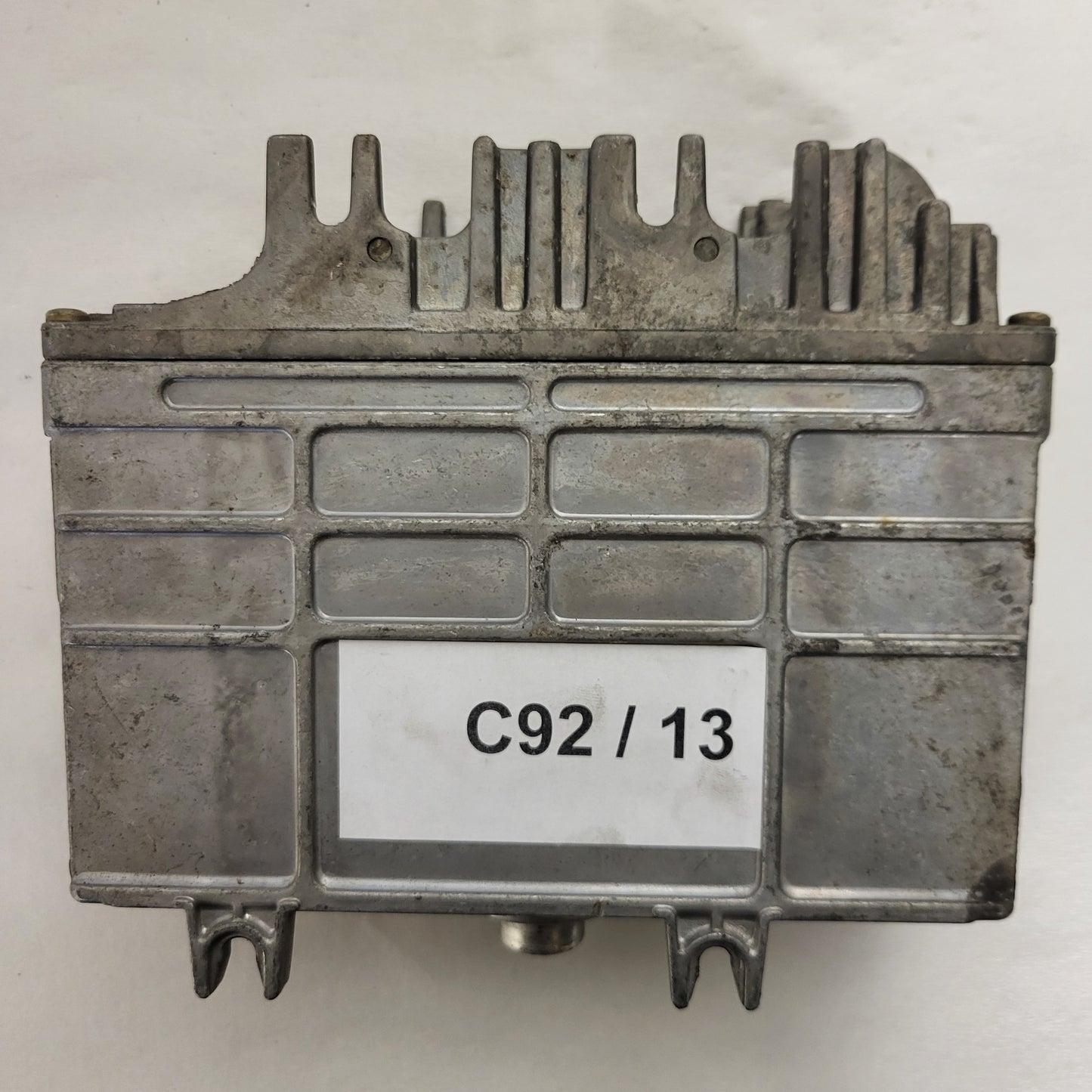 VOLKSWAGEN POLO ECU / 030906027AA / 0261204616/617 / BOSCH