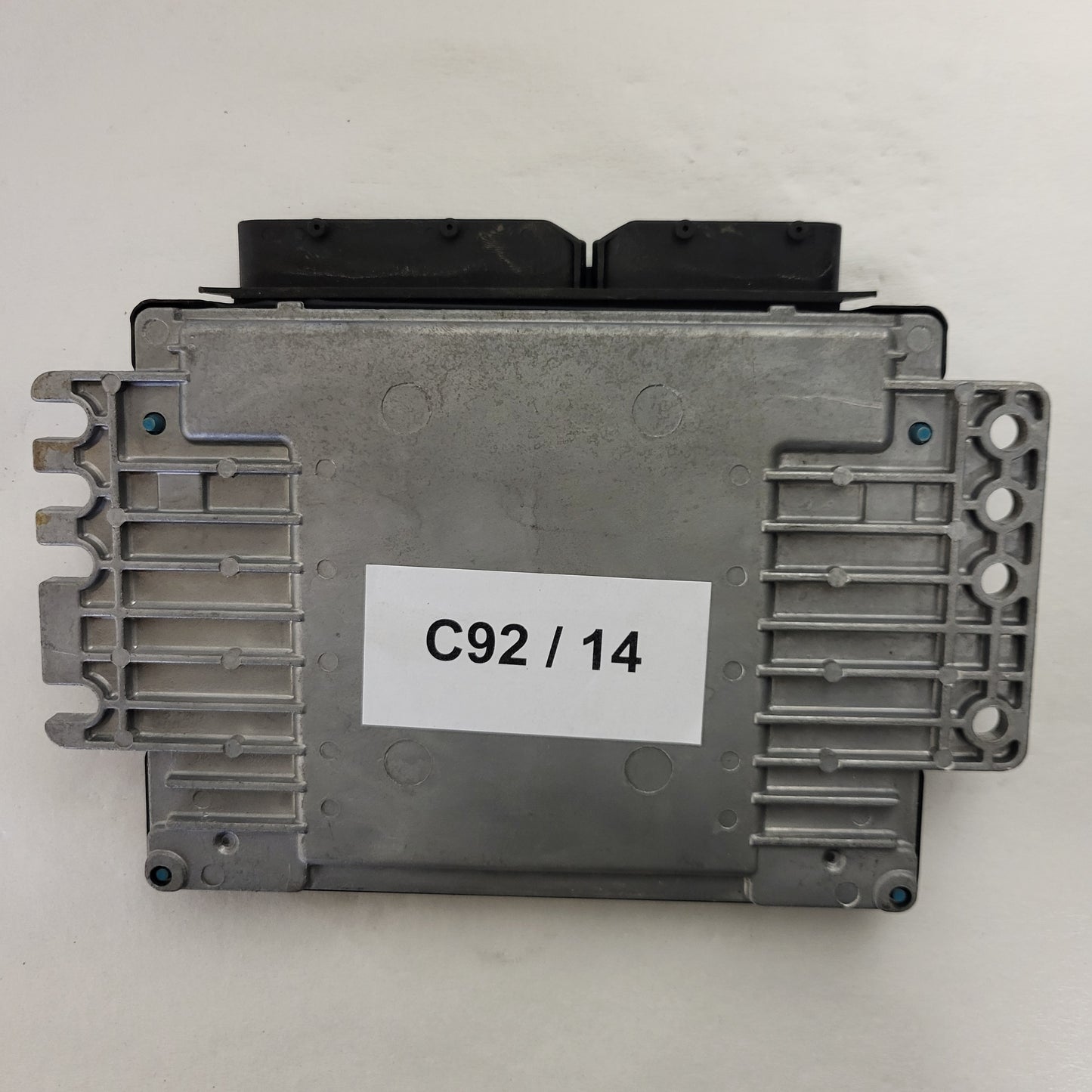 NISSAN ALMERA ECU / MEC32-210 / C1 / 8J / HITACHI