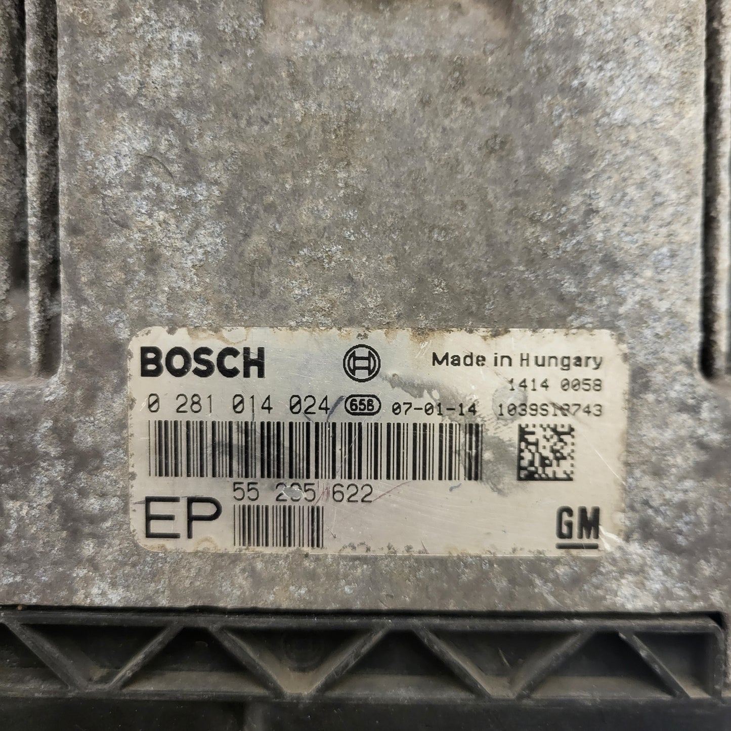 OPEL ZAFIRA ECU / 0281014024 / 55205622 / EP / BOSCH