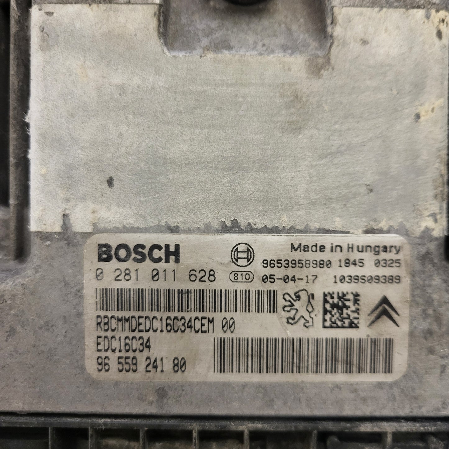 PEUGEOT 206 ECU / 0281011628 / EDC16C34 / 9655924180 / BOSCH