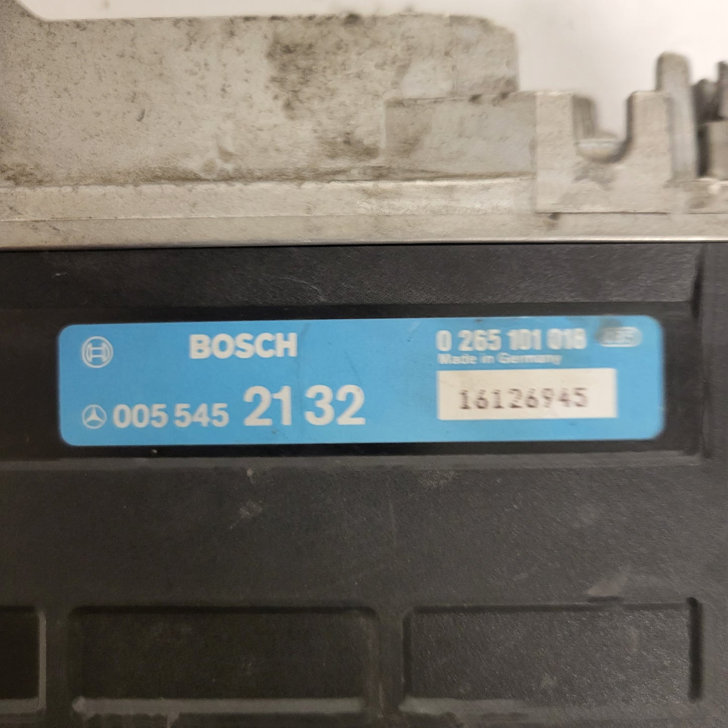Mercedes ABS ECU / 0265101018 / 0055452132 / BOSCH