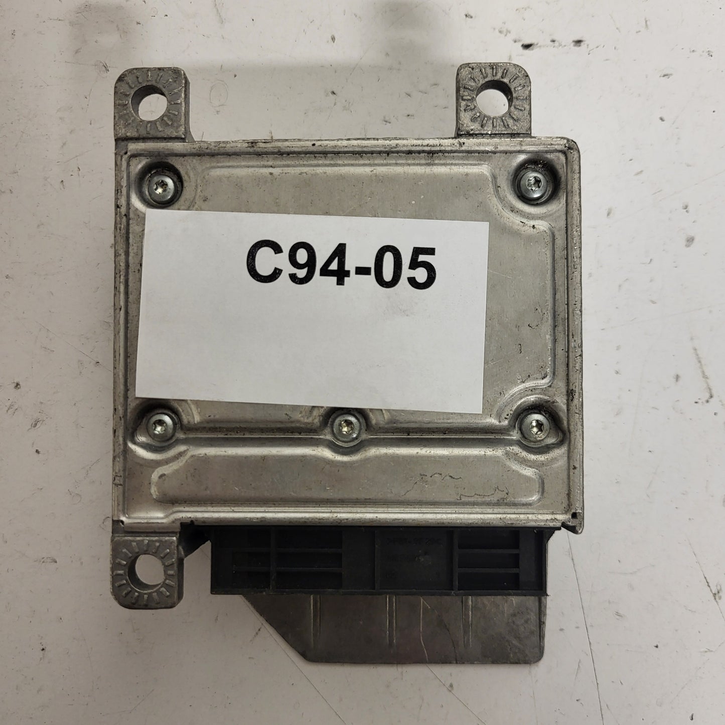 BMW E46 E53 ECU / 65.77-8386131 / 318386131017 / TEMIC