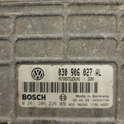 VW ECU / 030906027AL / 0261206226 / BOSCH