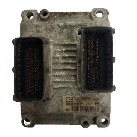 ALFA ROMEO 147 ECU / 0261206714 / 00735018130 / ME731 / ME731HA003 / BOSCH