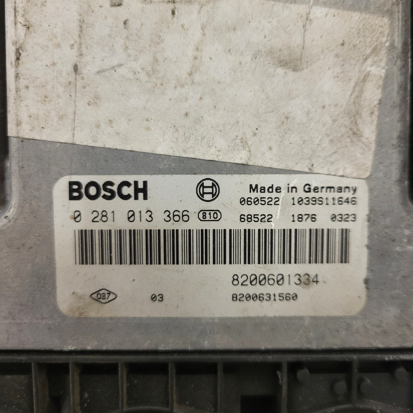 Renault Megane Scenic ECU / 0281013366 / 8200601334 / 8200631560 / BOSCH
