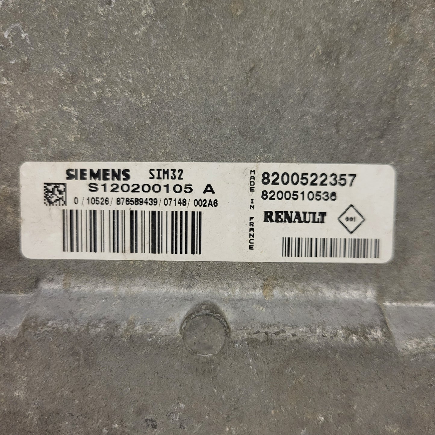Renault Clio 3 ECU / S120200105A / 8200522357 / 8200510536 / SIM32 / S120200105