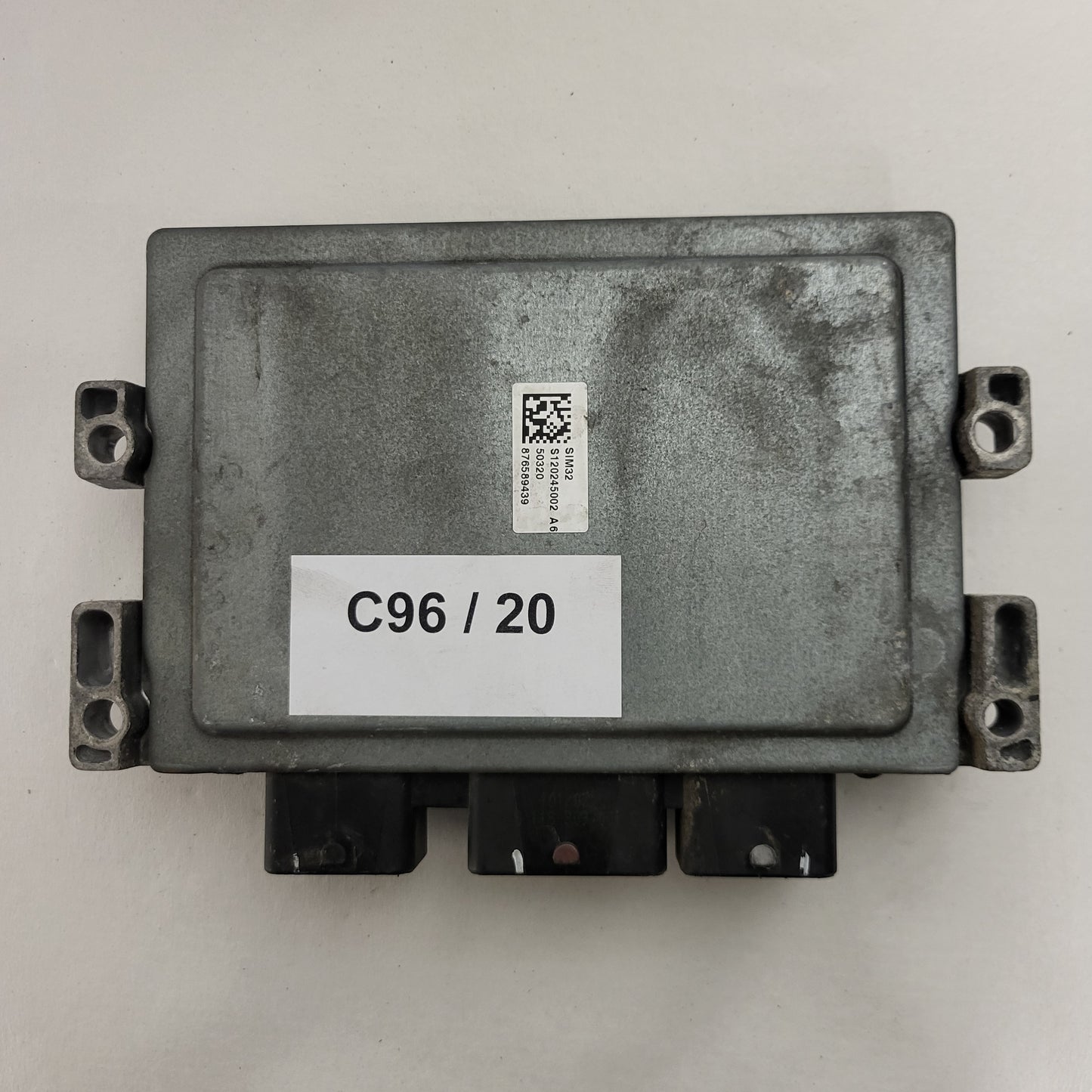 Renault Clio 3 ECU / S120200105A / 8200522357 / 8200510536 / SIM32 / S120200105