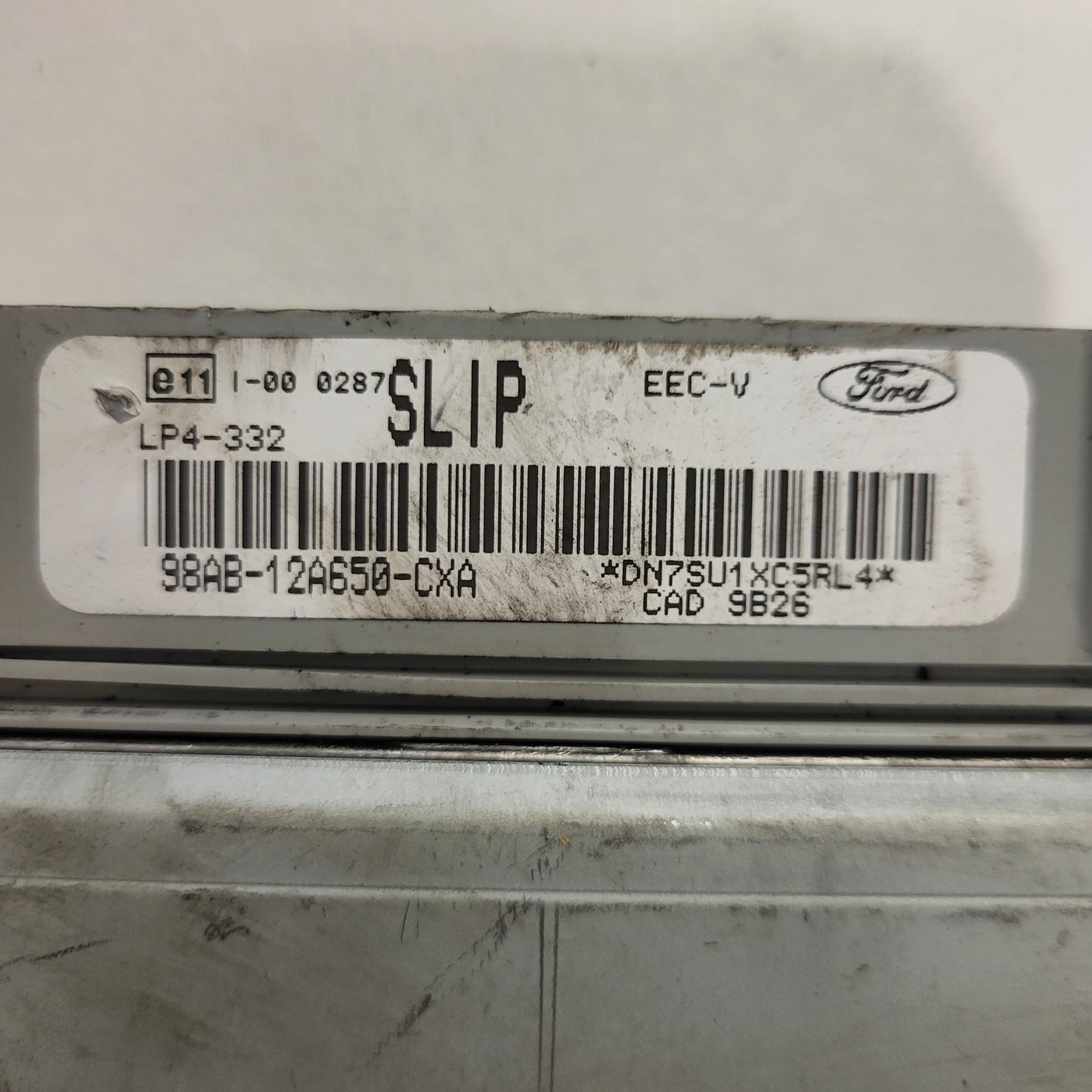 FORD MONDEO ECU / 98AB-12A650-CXA / LP4-332 / SLIP / EEC-V