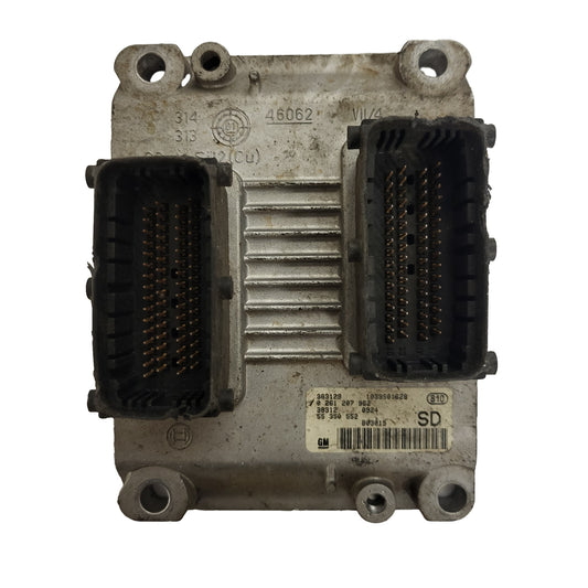 OPEL CORSA ECU / 0261207962 / 55350552 / SD / BOSCH