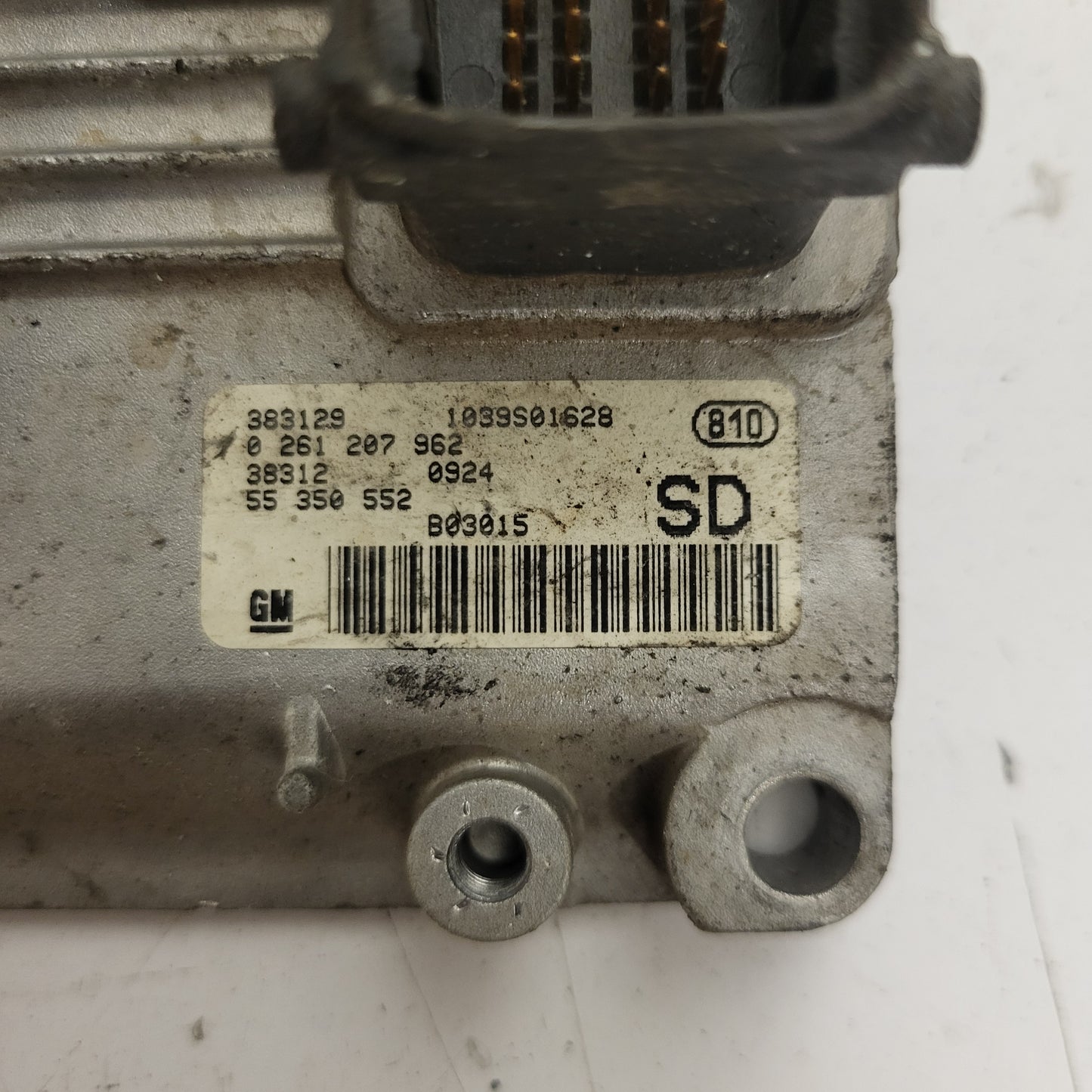 OPEL CORSA ECU / 0261207962 / 55350552 / SD / BOSCH