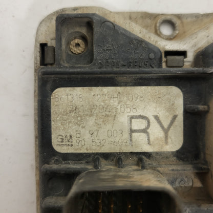 Opel Corsa 1.0 ECU / 0261204058 / 90532609 / RY / BOSCH