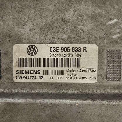 VW POLO SEAT IBIZA ECU / 03E906033R / 5WP44224 02 / 3PG 7002 / SIEMENS - D02-03 - 2