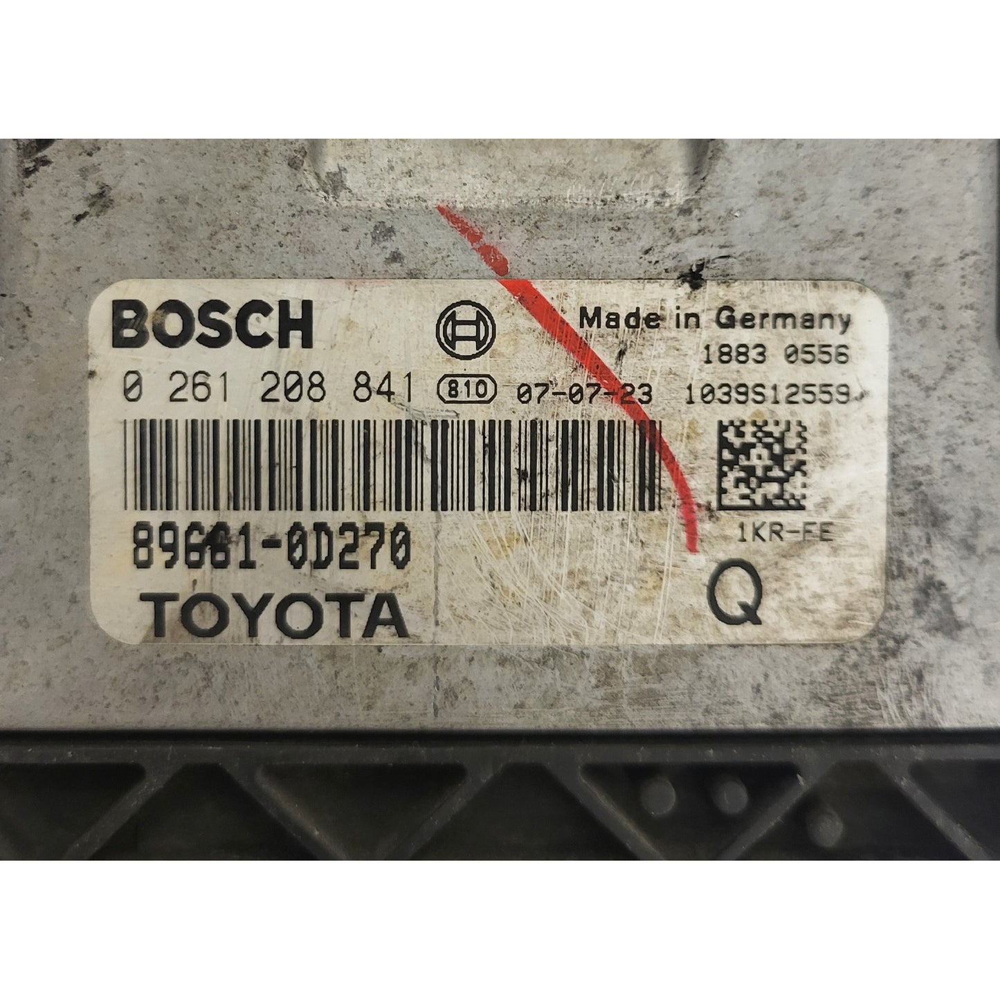 TOYOTA YARIS 1KR-FE ECU / 0261208841 / 89661-0D270 / BOSCH