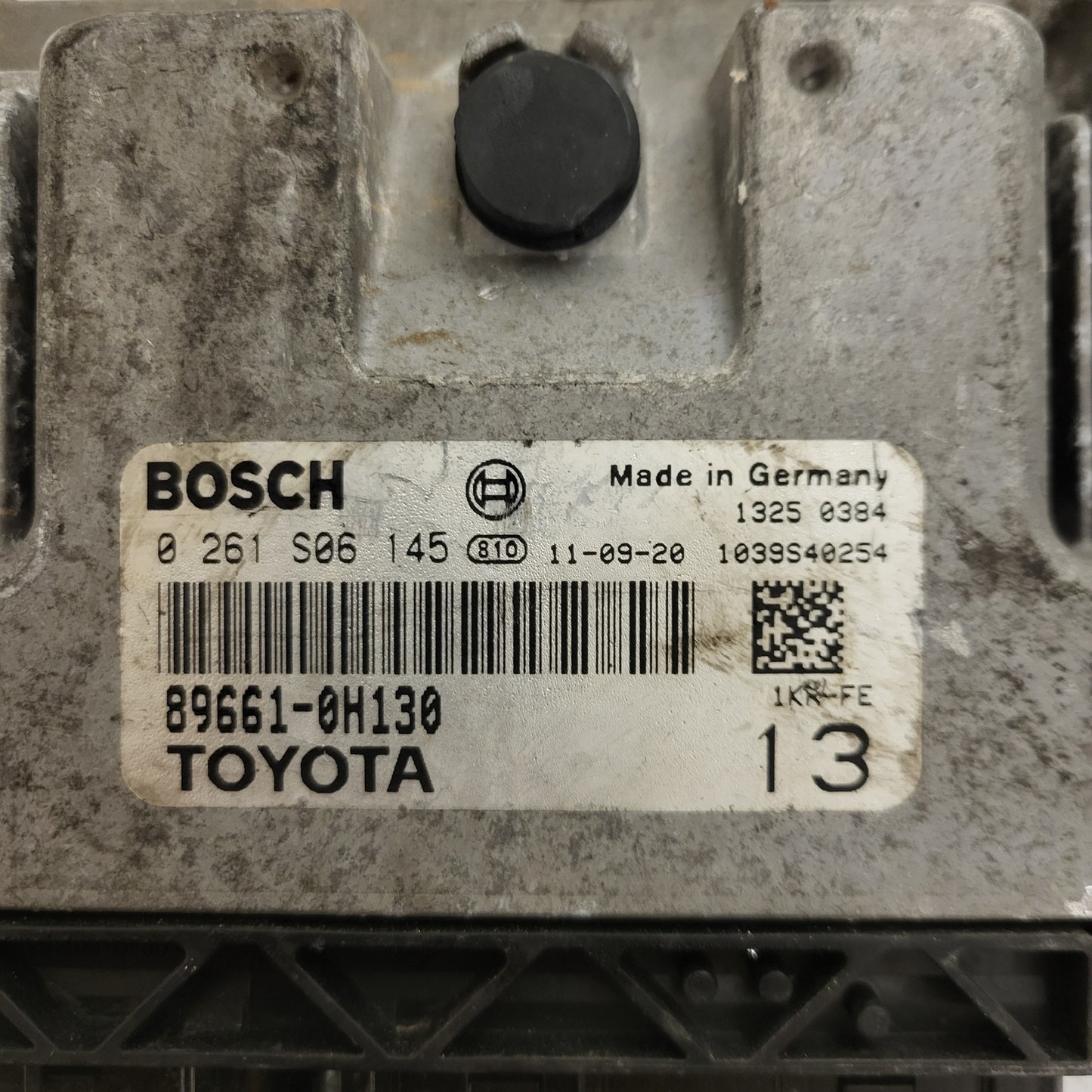 TOYOTA AYGO ECU / 0261S06145 / 89661-0H130 / BOSCH