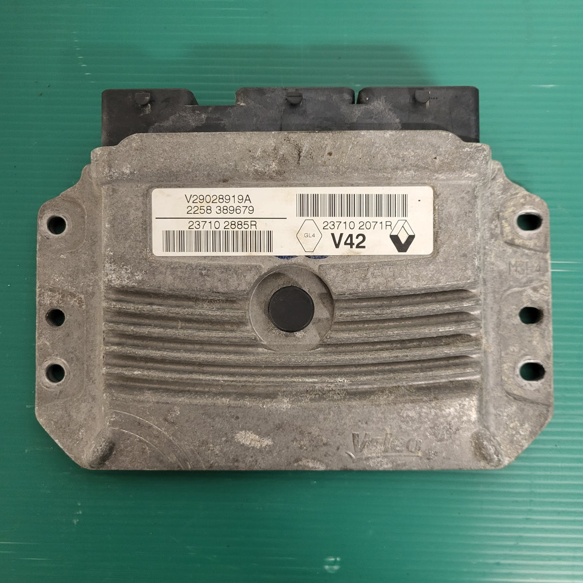 RENAULT CLIO 4 1.2 ECU / V29028919A / 237102885R / 237102071R / V42 - D06-06 - 1