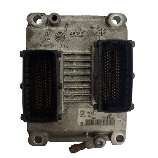 Opel Corsa ECU / 0261206075 / 09185450 / BOSCH