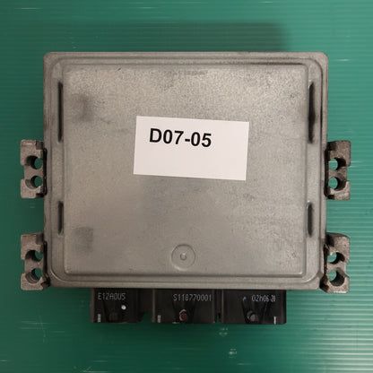 RENAULT MEGANE SCENIC ECU / S122326109A 8200565863 8200592611 SID301 S122326109
