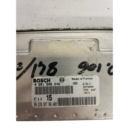 Peugeot Citroen ECU / 0261206246 / M7.4.4 / 9637838780 / BOSCH