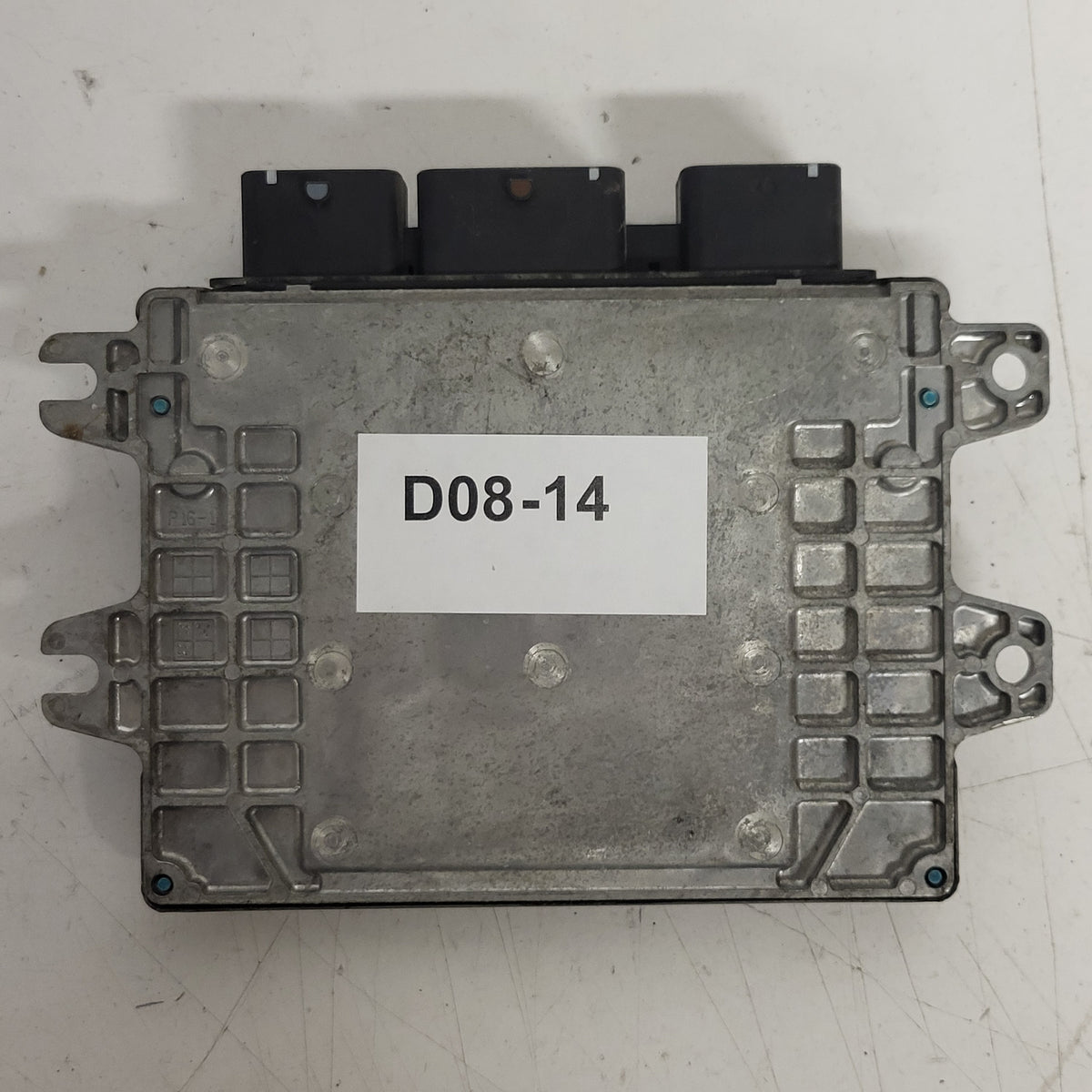 NISSAN MICRA ECU / A56-E32 / TS3 0X21 / HITACHI - D08-14 - 3