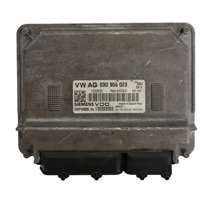 VW ECU / 03D906023 / 5W40806 04 / SIMOS 9.1 / SIEMENS