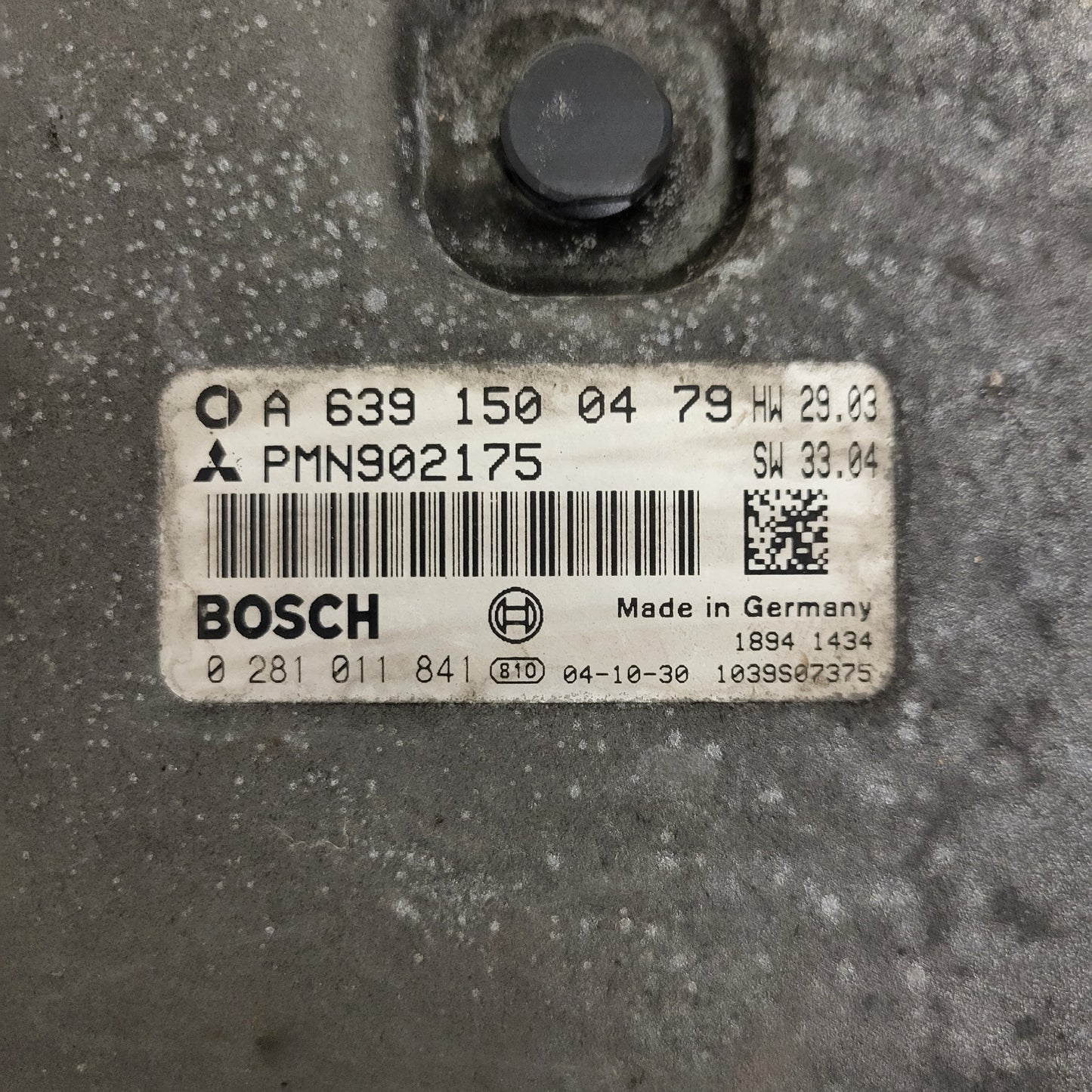 SMART FORFOUR ECU / A6391500479 / 0281011841 / BOSCH