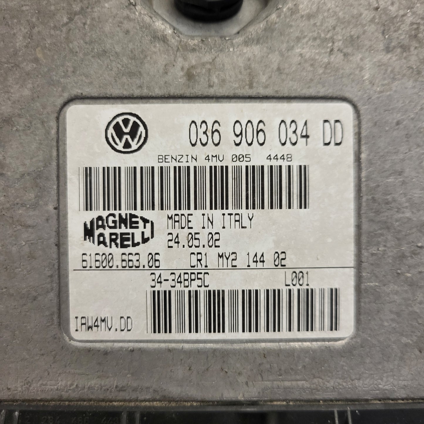 VW POLO ECU / 036906034DD / IAW 4MV.DD / 61600.663.02 / MAGNETI MARELLI