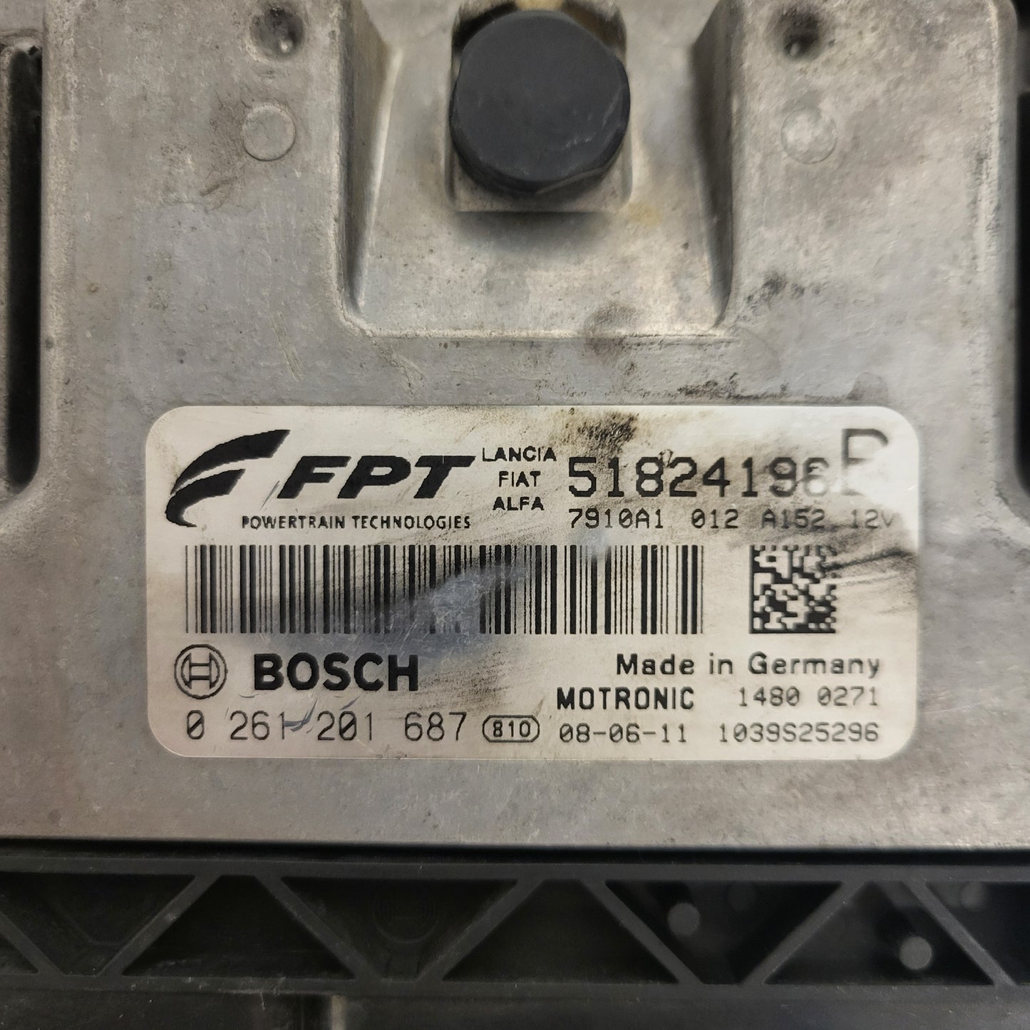 FIAT BRAVO 1.4 T-JET ECU / 0261201687 / 51824196 / A152 / BOSCH / FPT