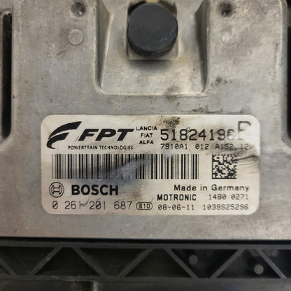 FIAT BRAVO 1.4 T-JET ECU / 0261201687 / 51824196 / A152 / BOSCH / FPT