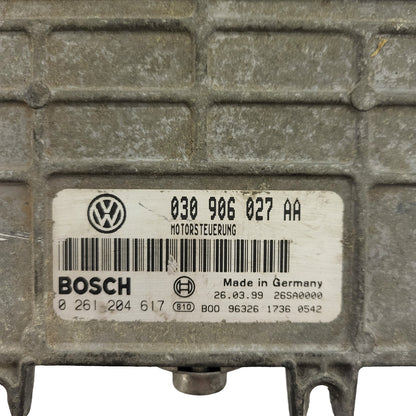 VOLKSWAGEN POLO ECU / 030906027AA / 0261204617 / BOSCH