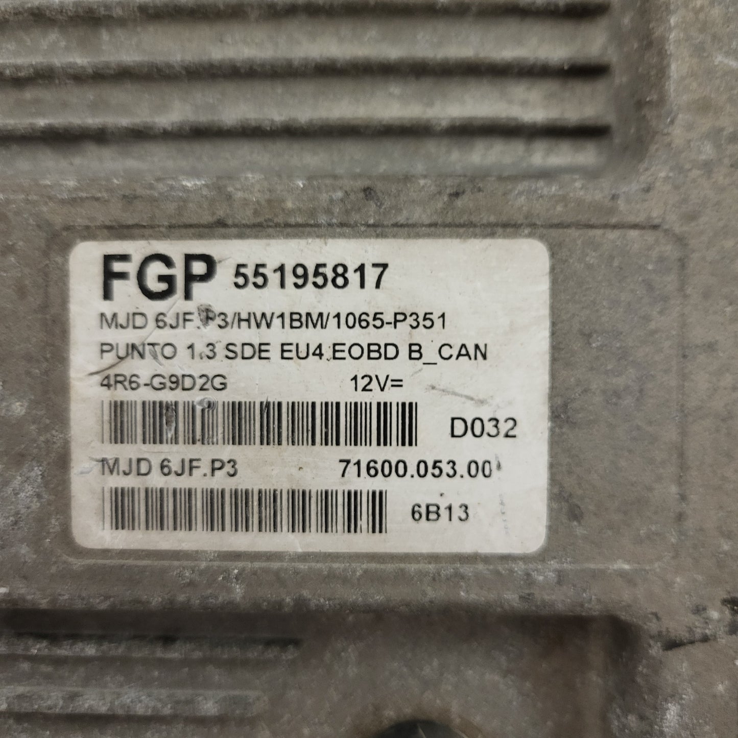 FIAT PUNTO ECU / MJD 6JF.P3 / 55195817 / HW1BM / 71600.053.00 / MAGNETI MARELLI