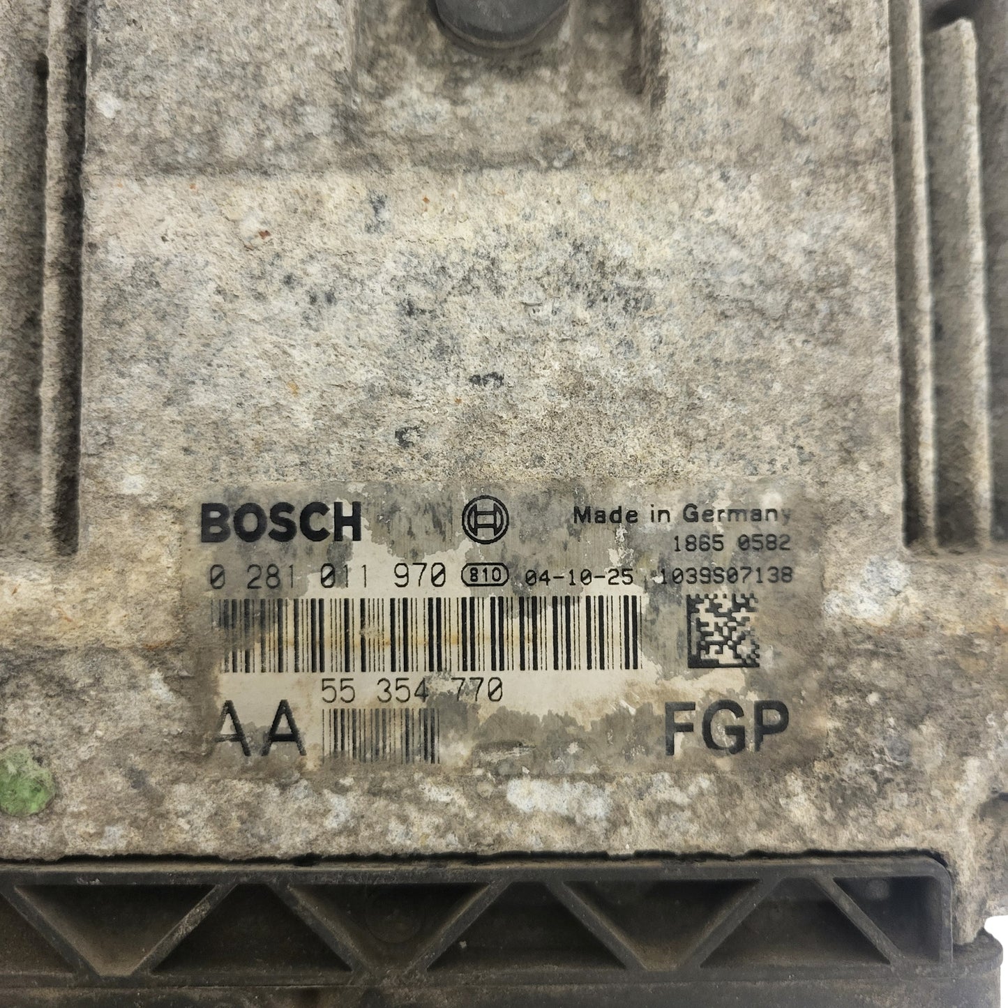 SAAB 93 9-3 OPEL ECU / 0281011970 / 55354770 / AA / BOSCH