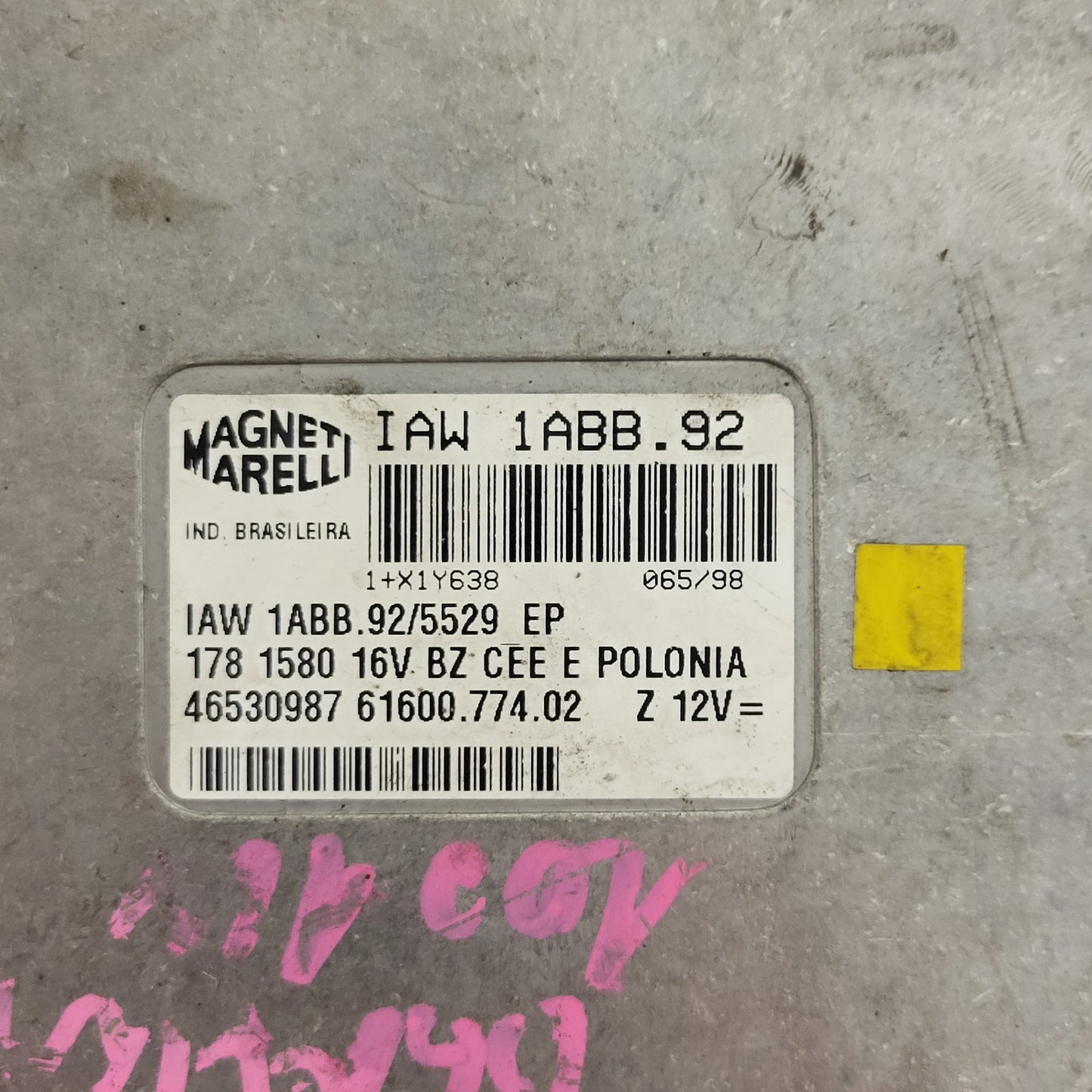 FIAT PALIO ECU / IAW 1ABB.92 / 46530987 / 61600.774.02 / MAGNETI MARELLI