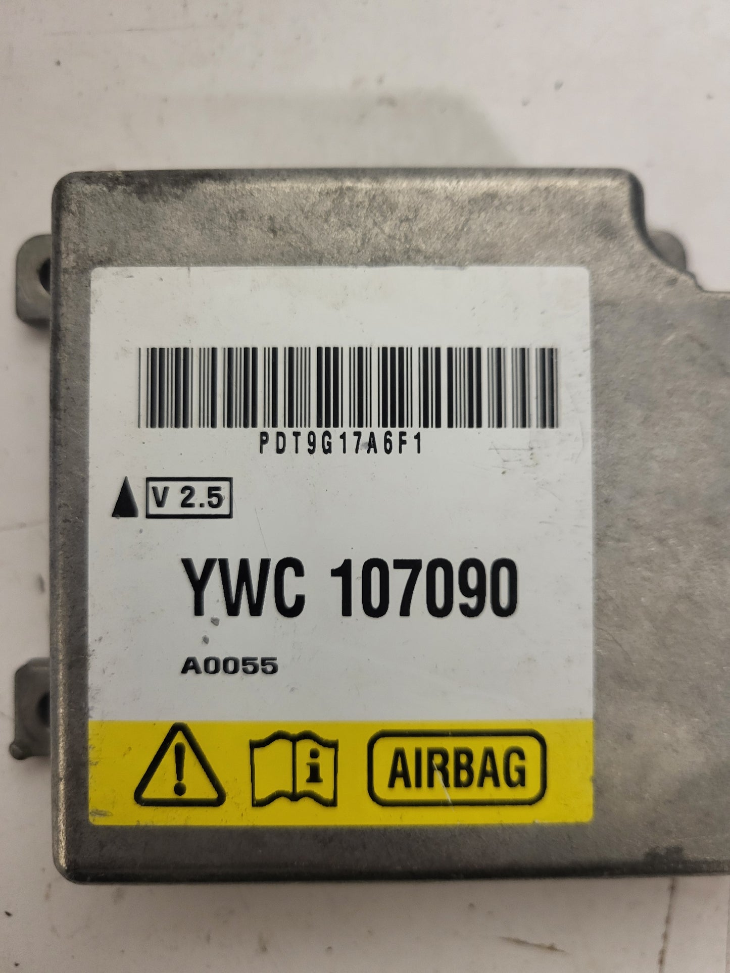 ROVER 75 ECU MODULE / YWC107090 / YWC 107090 / C2.5