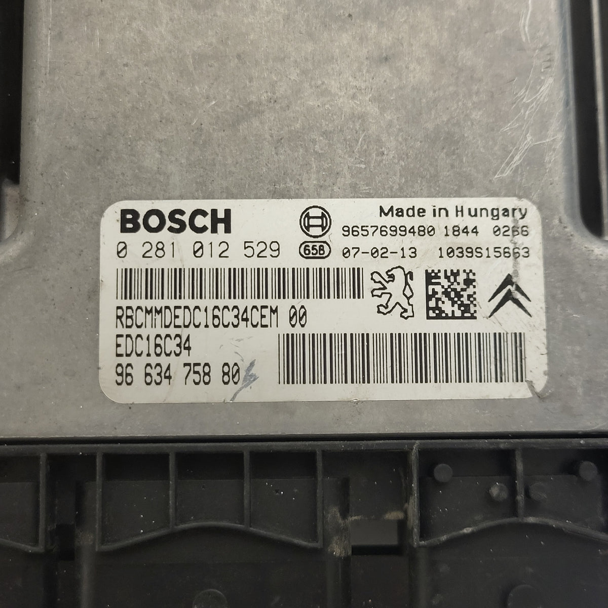 PEUGEOT CITROEN ECU / 0281012529 / 9663475880 / 9657699480 / EDC16C34 / BOSCH - D20-10 - 2