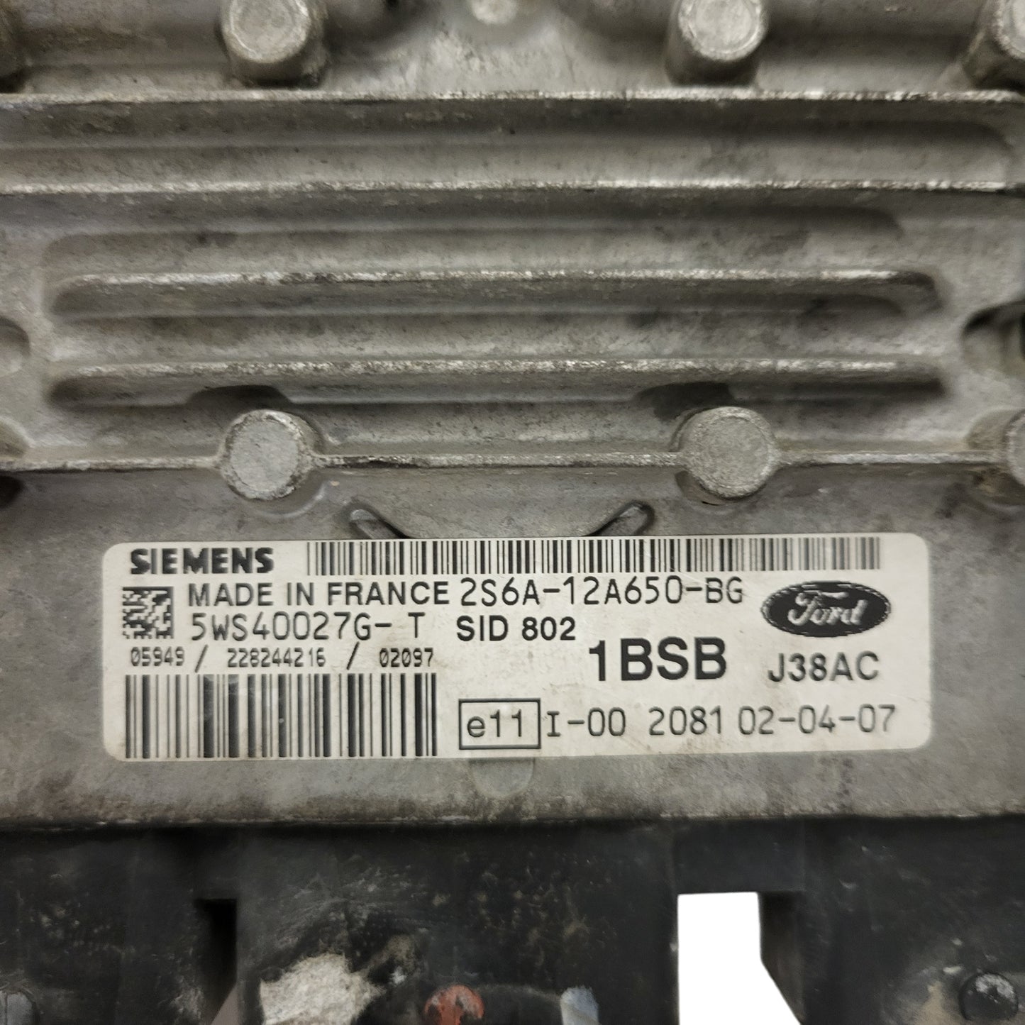 FORD FIESTA ECU / 2S6A-12A650-BG / 5WS40027G-T / 1BSB / SID802 / SIEMENS