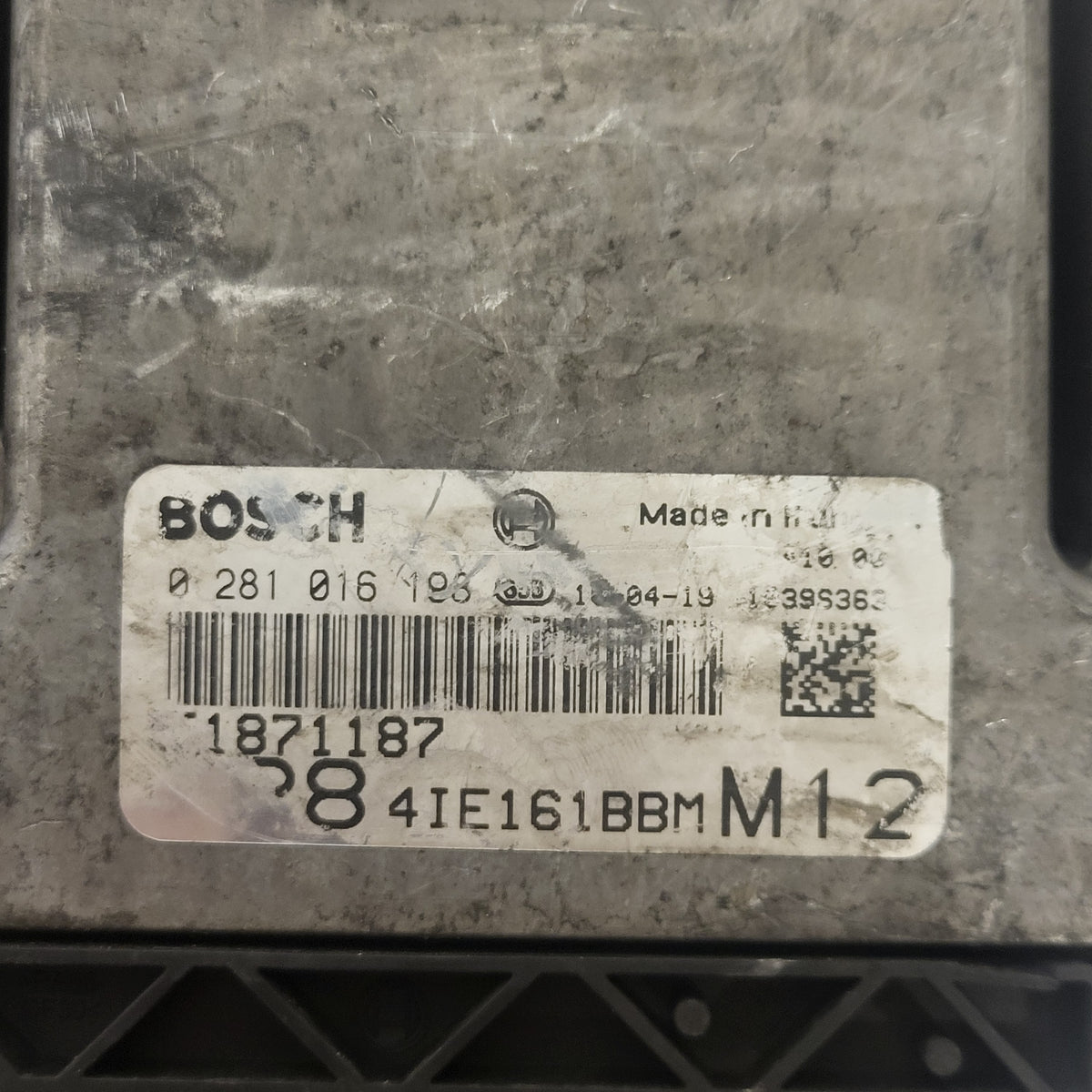 FIAT BRAVO ECU / 0281016198 / 51871187 / BOSCH - D25-21 - 2