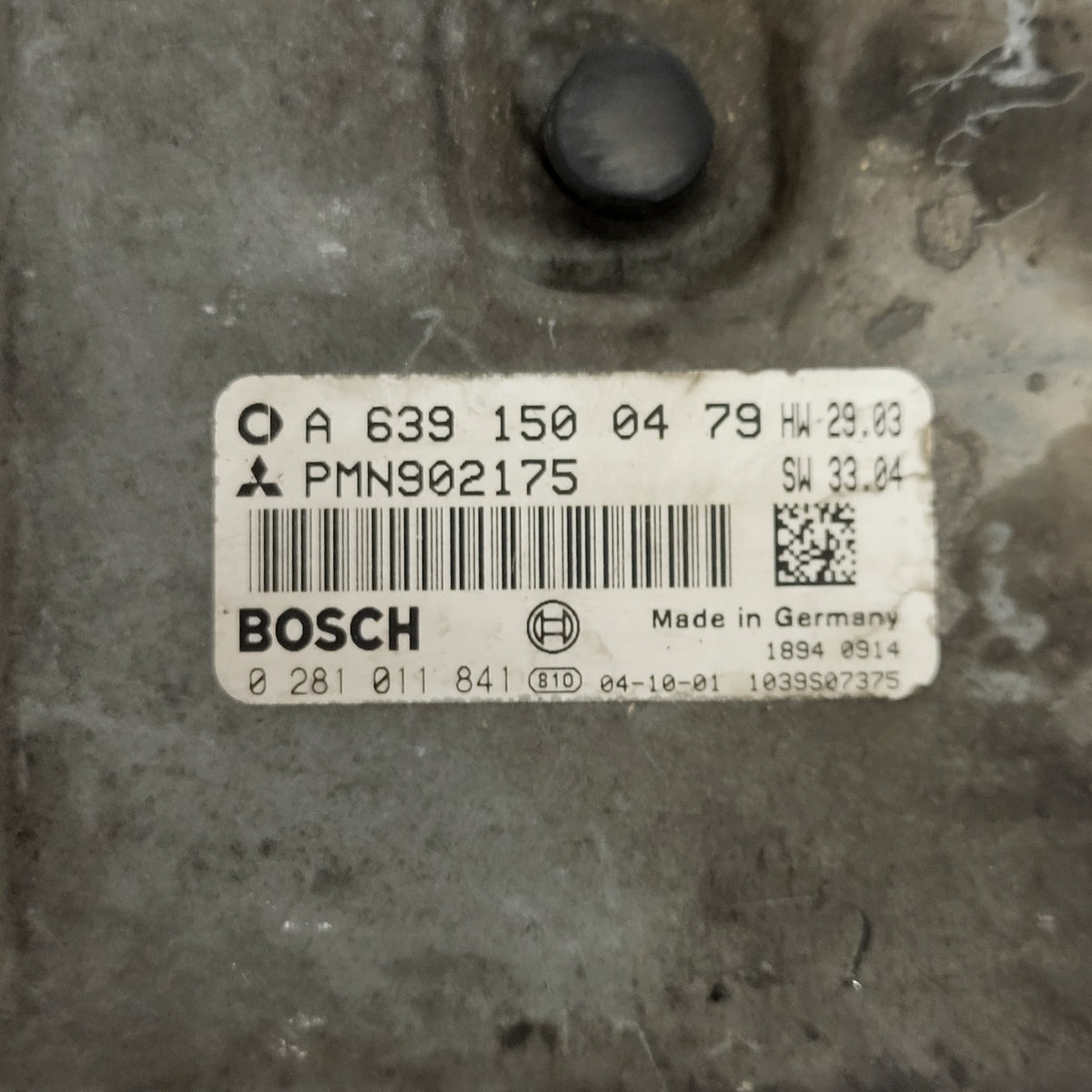 MITSUBISHI COLT ECU / A6391500479 / 0281011841 / BOSCH - D26-04 - 2