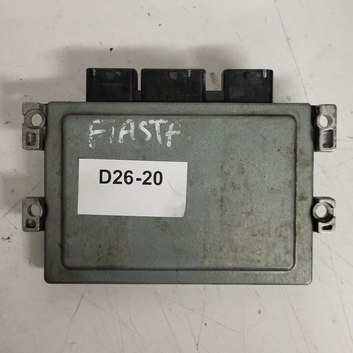 Ford ECU / S180047012A / AV21-12A650-CA / EMS2102 / V2CA / CONTINENTAL - D26-20 - 3