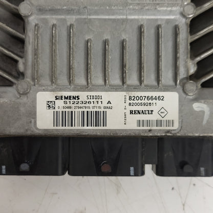 Renault ECU / S122326111A / S122326111 / 8200766462 /8200592611 / SID301 SIEMENS - D26-24 - 2