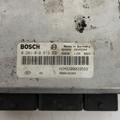 RENAULT ECU / 0281010819 / HOM8200039569 / 8200166362 / BOSCH - D28-06 - 2