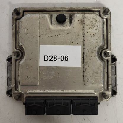 RENAULT ECU / 0281010819 / HOM8200039569 / 8200166362 / BOSCH - D28-06 - 3