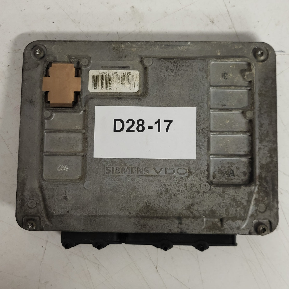 VW SEAT ŠKODA ECU / 03E906023 / 5WP40500 04 / SIMOS 9.1 / SIEMENS - D28-17 - 3