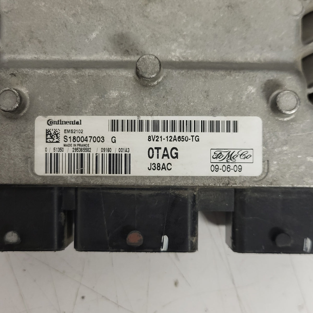 FORD FIESTA ECU / 8V21-12A650-TG / S180047003 G / S180047003G / EMS2102 0TAG - D28-20 - 2