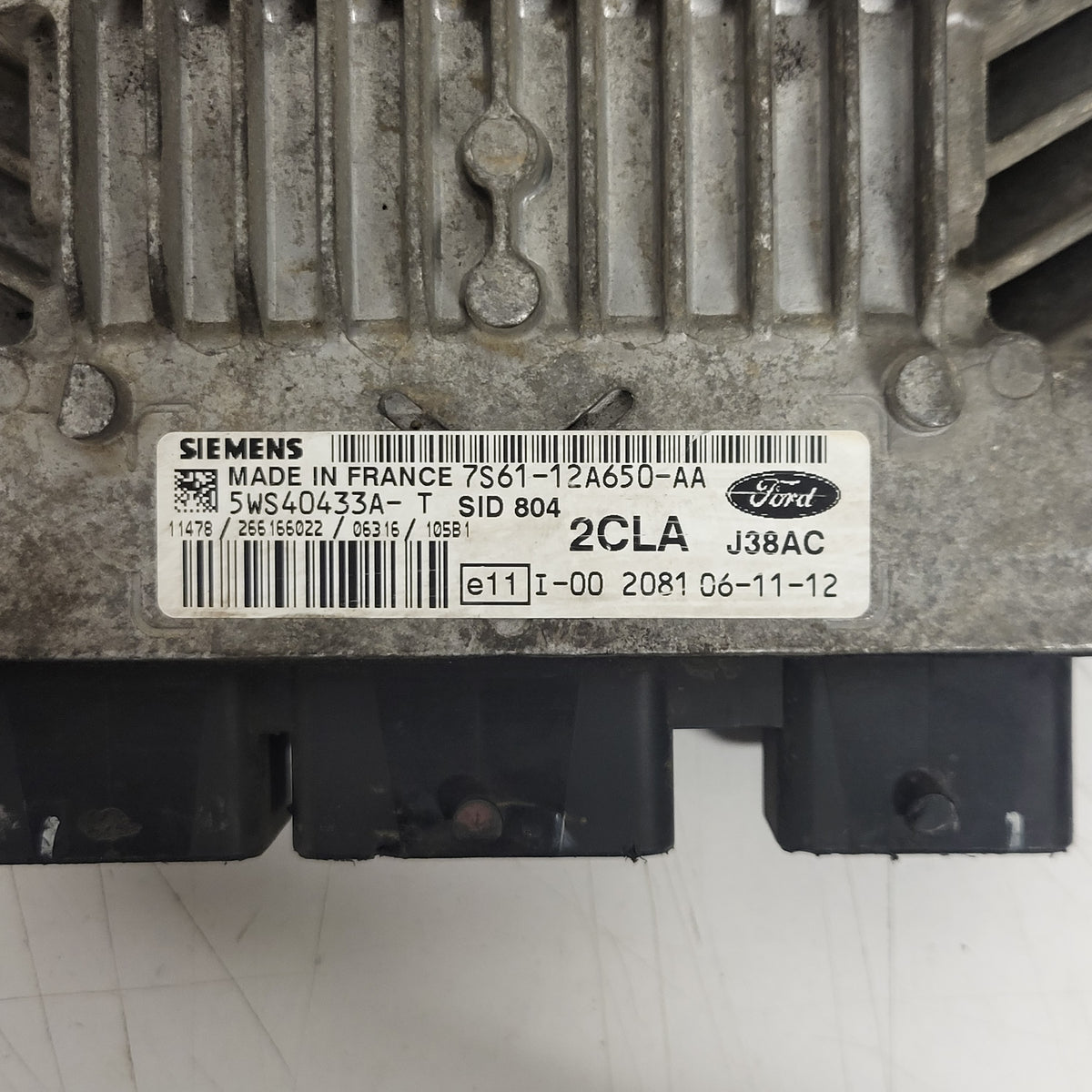 FORD FIESTA ECU / 7S61-12A650-AA / 5WS40433A-T / SID804 / 2CLA / SIEMENS - D29-02 - 2