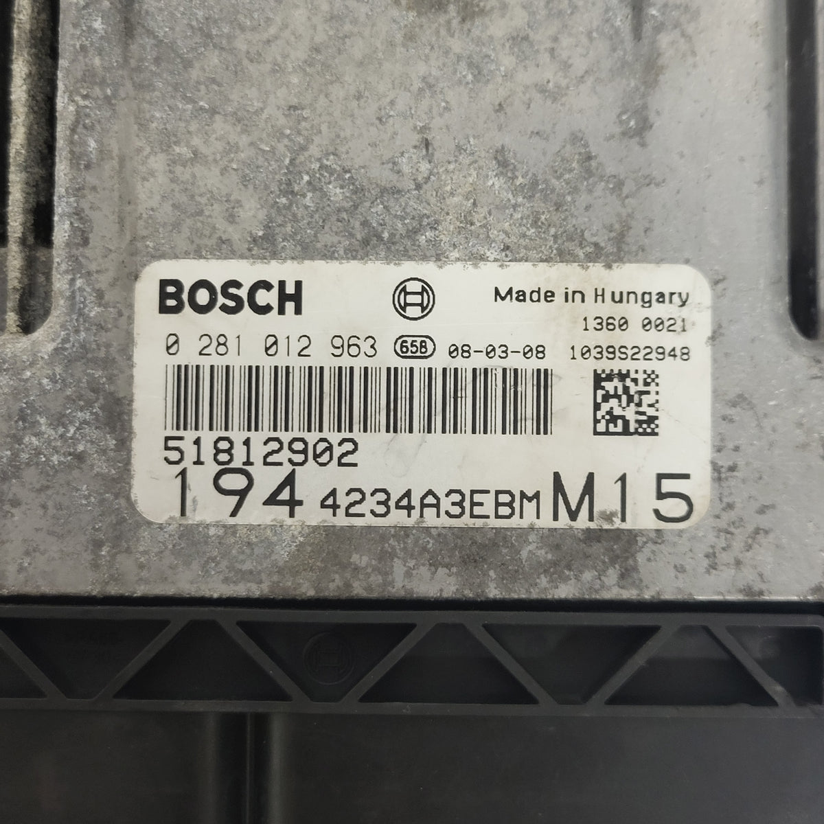 Fiat Croma ECU / 0281012963 / 51812902 / 0 281 012 963 / BOSCH - D29-11 - 2