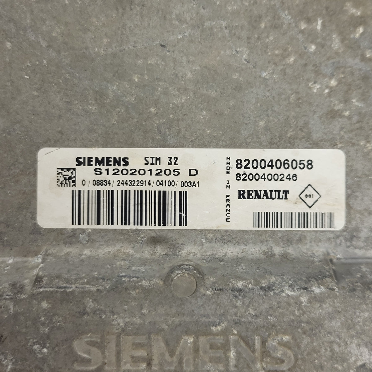 RENAULT ECU / S120201205D / S120201205 D / 8200406058 / 8200400246 SIM32 SIM 32 - D29-18 - 2