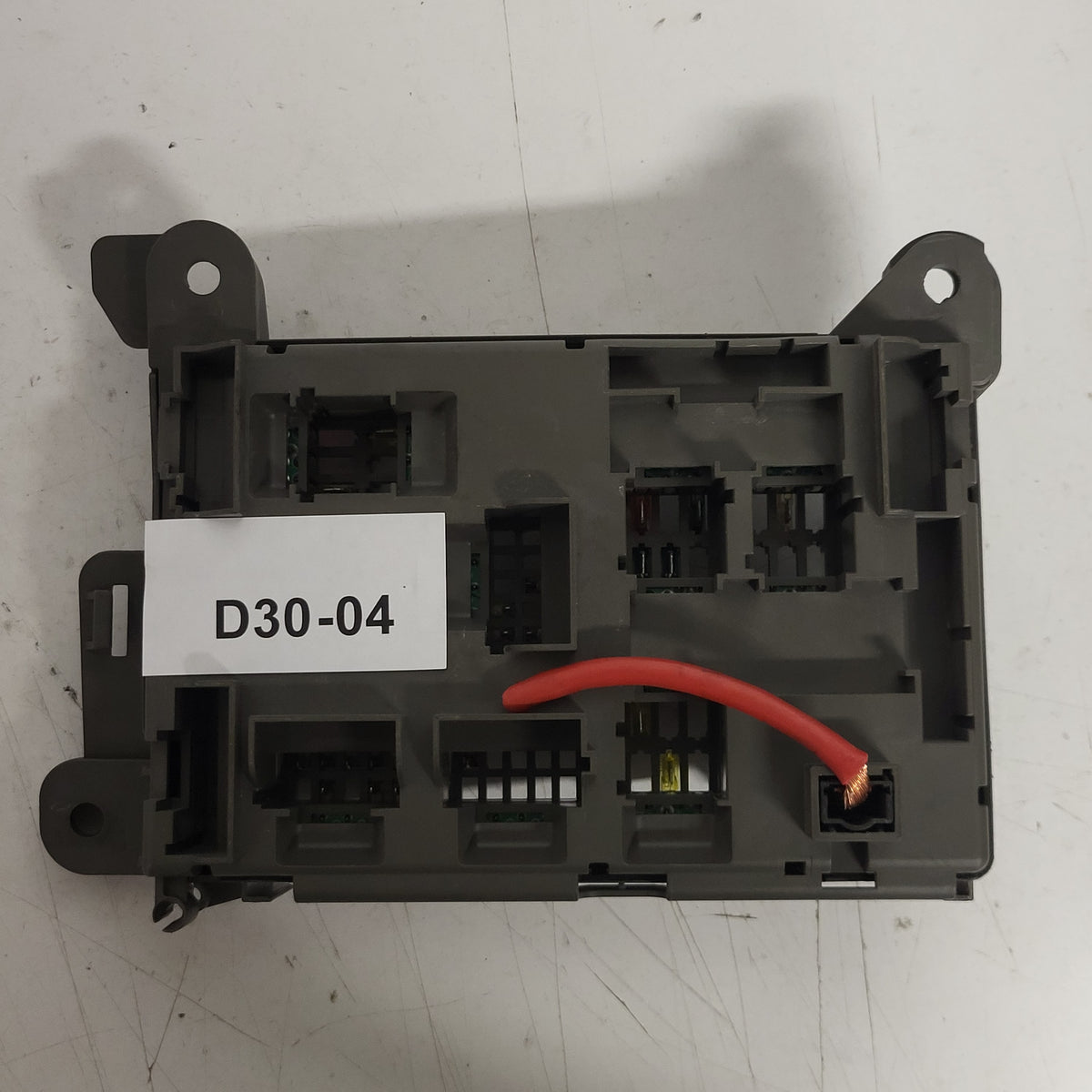 BMW X5 E70 SCATOLA FUSIBILI FUSE BOX / B010105300 / BJ2A095610 / Software 1.04 - D30-04 - 3