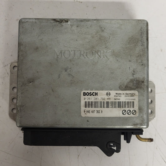 LANCIA K KAPPA 2.0 TURBO ECU / 0261203792 / 00464073660 / BOSCH - D30-09 - 1