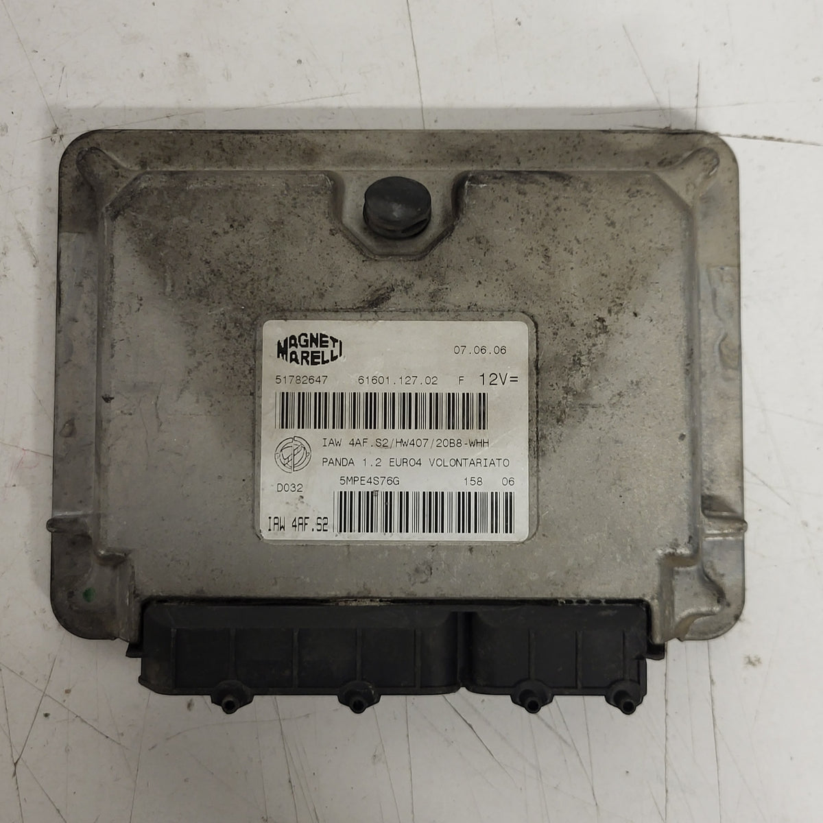 FIAT PANDA 169 1.2 ECU / IAW 4AF.S2 / 51782647 / 61601.127.02 / D032 / HW407 - D30-15 - 1